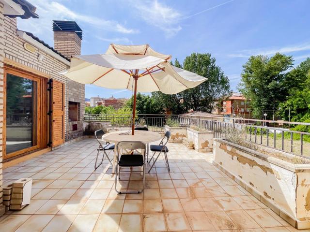 Descubre un refugio de elegancia y serenidad en el corazón de Chera photo 0