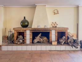 Te presentamos un espectacular dúplex en la Plaza El Portal, Requena photo 0
