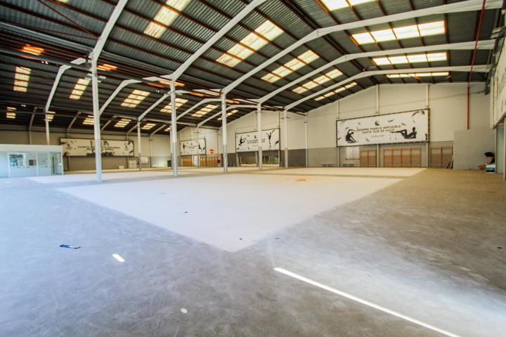 Oportunidad de inversión: Venta de Naves Industriales en Excelente Ubicación photo 0