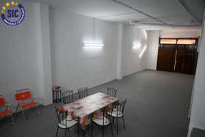 Oportunidad única en Xirivella! Amplio local en venta de 147 m2. photo 0