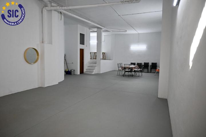 Oportunidad única en Xirivella! Amplio local en venta de 147 m2. photo 0