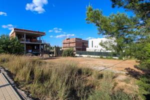 Se vende un terreno urbano ubicado en Calle Garellano photo 0