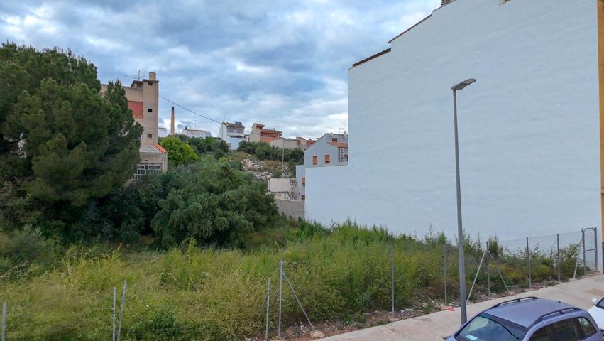 Terreno Urbanizable En venta en Comunidad Valenciana, L'Alcudia De Crespins photo 0