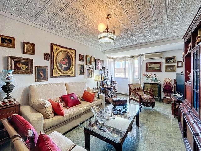Piso En venta en Patraix, Valencia photo 0