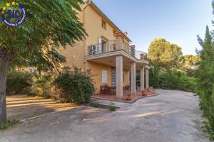 Casa De Campo En venta en Comunidad Valenciana, Carcaixent photo 0