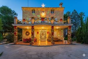 Casa De Campo En venta en Comunidad Valenciana, Carcaixent photo 0