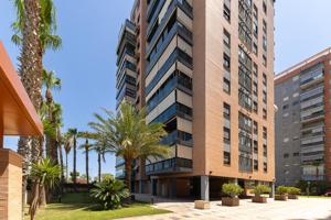 Ático en residencial premium con piscina en Mislata – Gran terraza con vistas espectaculares photo 0