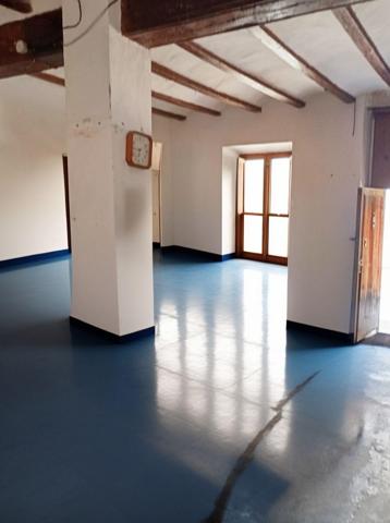 Encantadora casa de pueblo en Simat de la Valldigna con gran potencial de reforma photo 0