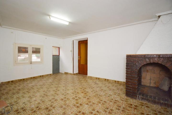 CASA DE 3 PLANTAS EN GALLUR CON CORRAL ((MUCHAS POSIBILIDADES)) - C- RAMON Y CAJAL photo 0