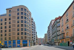 EXPECTACULAR PISO JUNTO A PLAZA ESPAÑA - C-COSO photo 0