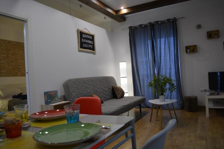 ! TU PROXIMO HOGAR CON NOSOTROS! EN TRANQUILA CALLE PEATONAL! EN PLENO CENTRO DE VALENCIA! EXCELENTE photo 0