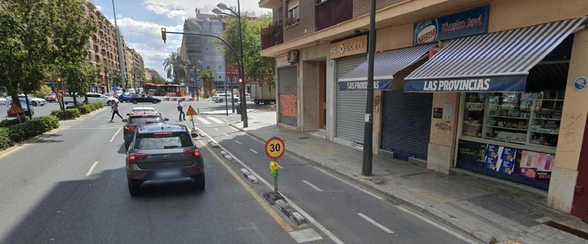 ** EXCELENTE UBICACION, CALLE CLARIANO CON BLASCO IBAÑEZ **. Te presentamos este local con una ubica photo 0