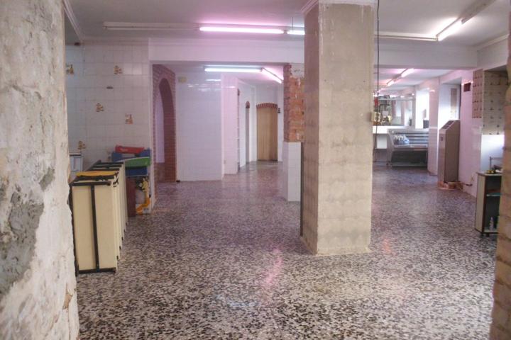 Bajo comercial en Pl. de Baix - Ontinyent photo 0