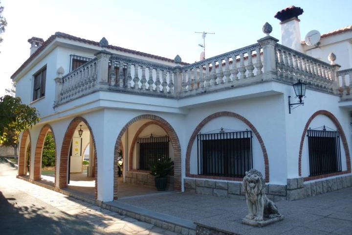 Chalet en Camí Els Presos - Ontinyent photo 0