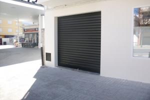 Local comercial en Avda. Almansa - Ontinyent photo 0