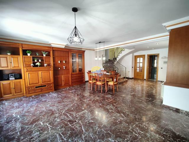 GRAN CASA EN EL CENTRO DE SAGUNTO photo 0