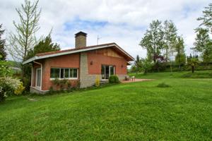 IMPRESIONANTE CHALET EN VALLE DE MENA photo 0