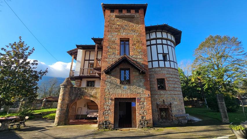 ESPECTACULAR CASA-TORRE EN VALLE DE MENA photo 0