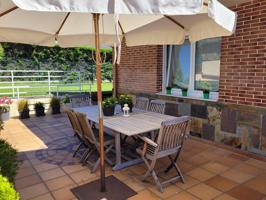 Impresionante Chalet Bifamiliar en Castro Urdiales photo 0