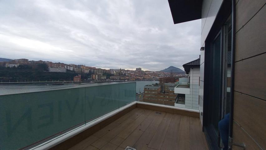 Atico de lujo con vistas a la rìa de Bilbao photo 0