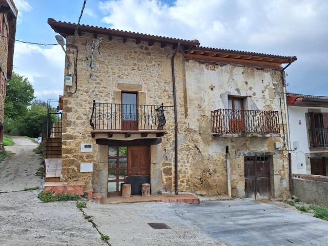 Casa con dos viviendas en venta en el Barrio Santiago de Villanueva photo 0