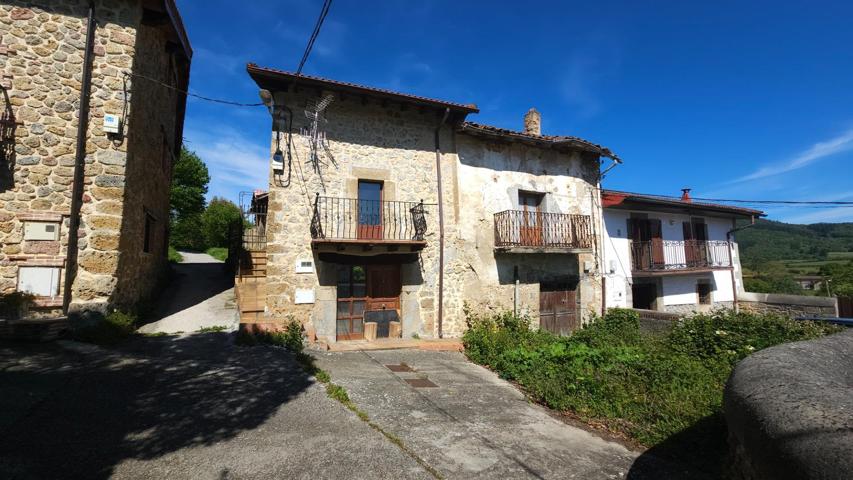 Casa con dos viviendas en venta en el Barrio Santiago de Villanueva photo 0