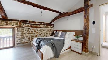 CASA DE PIEDRA CON PISCINA CLIMATIZADA photo 0