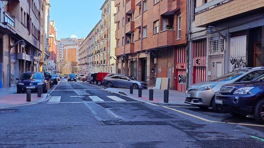 OPORTUNIDAD EN EL CENTRO DE BILBAO, PISO GRANDE A REFORMAR !!! photo 0