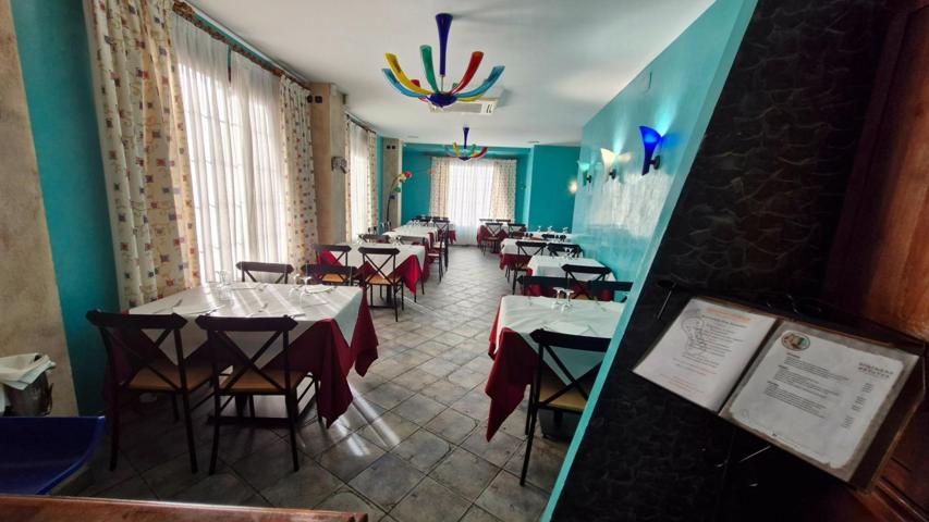 Oportunidad Única: Bar Restaurante con Alto Rendimiento en Venta photo 0