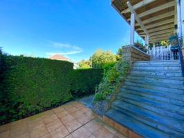 Encantadora casa en Sondika con jardín photo 0