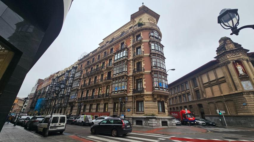 Piso En venta en Ensanche, Bilbao photo 0