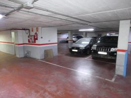 2 PLAZAS DE PARKING EN CALLE ECUADOR CON MANDO A DISTANCIA photo 0