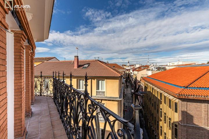 Ático Exclusivo en Calle San Agustín, Barrio de Cortes photo 0