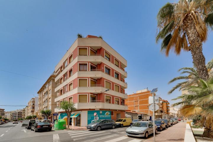 APARTAMENTO DE TRES DORMITORIOS EN EL CENTRO DE TORREVIEJA photo 0