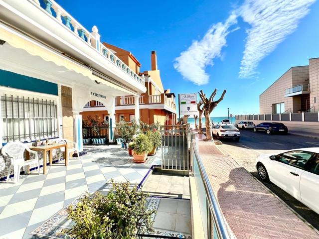 Chalet adosado en segunda línea de la playa de La Mata (Torrevieja) photo 0