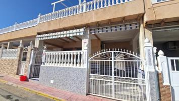 Vivienda adosada, 3 dormitorios, 1 baño, solárium, piscina, en Los Altos photo 0