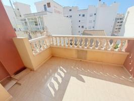 Apartamento con dos dormitorios en Torrevieja photo 0