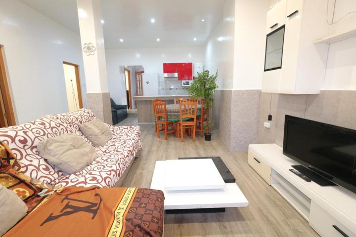 APARTAMENTO CÉNTRICO EN TORREVIEJA photo 0