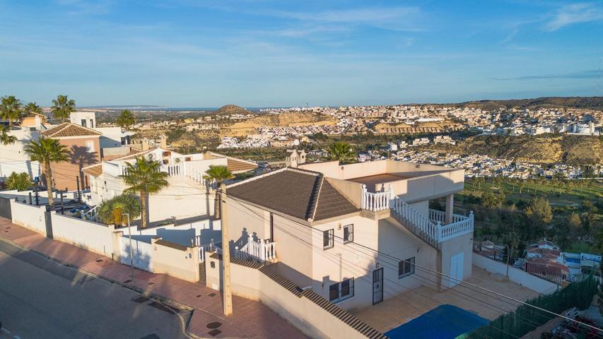 Gran Villa con encanto, vistas únicas y un gran potencial photo 0