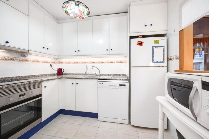 Estupendo apartamento céntrico de 2 dormitorios en Torrevieja photo 0
