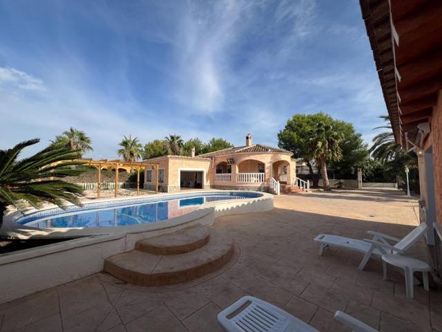 Villa independiente de 3 dormitorios en Dolores, ALICANTE. photo 0