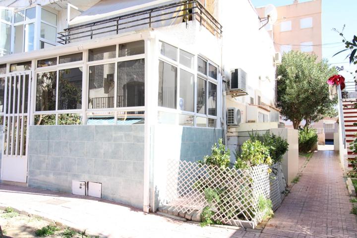 Bungalow a la venta en Torrevieja photo 0