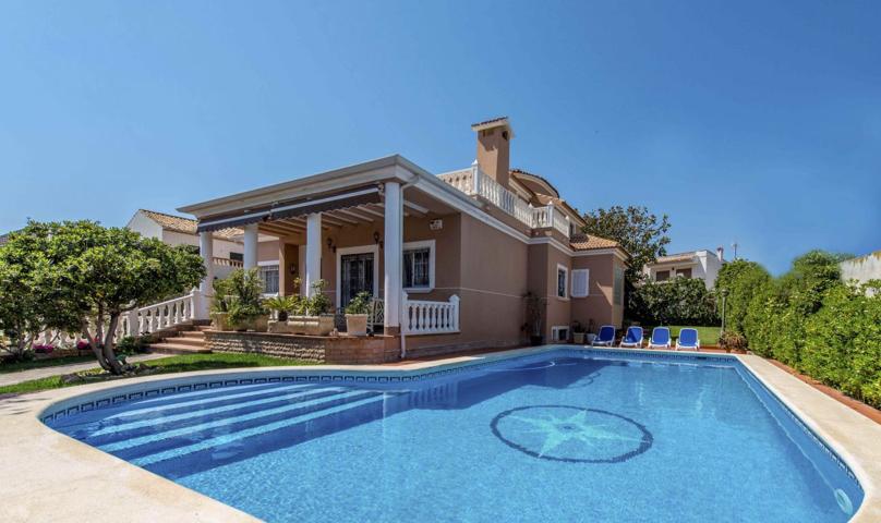 VILLA DE LUJO PLAYA DE LA MATA. URBANIZACION PRIVADA photo 0