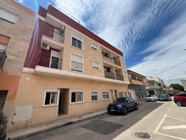Apartamento en Planta Baja en el Centro de Catral photo 0