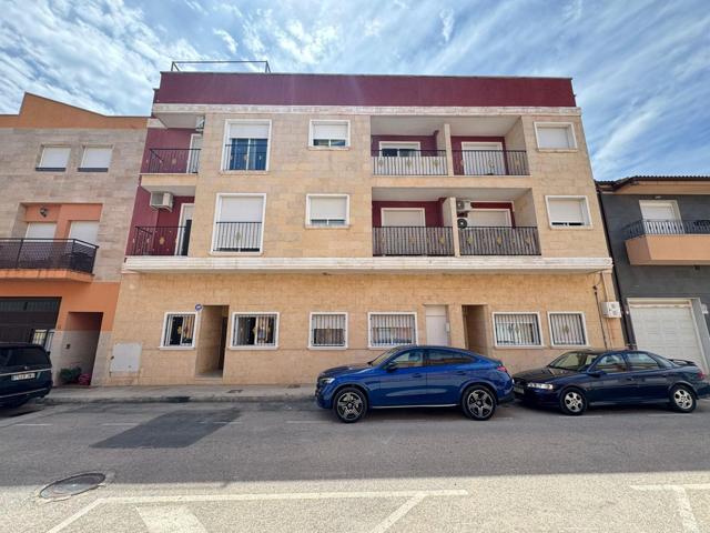 Apartamento en Planta Baja en el Centro de Catral photo 0