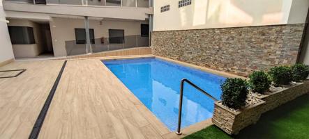 Nuevo apartamento a tan solo 450 m del mar con piscina y aparcamiento!!! photo 0