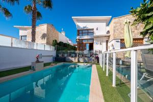 VILLA KORUM 3 HAB 2 BAÑOS CIUDAD QUESADA photo 0