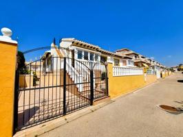 Bonito bungalow en Lomas de Cabo Roig photo 0