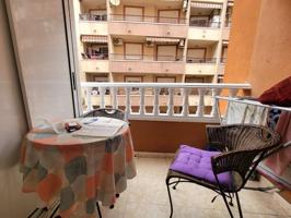 Gran oportunidad! Apartamento, 2 dormitorios, 1 baño, cerca Centro Ciudad y Parque de Las Naciones photo 0