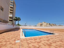 Apartamento de 2 dormitorios y piscina en Nueva Torrevieja photo 0